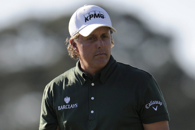 Mickelson huele la sangre