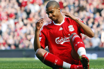 N'Gog se lamenta durante el partido ante el Fulham.