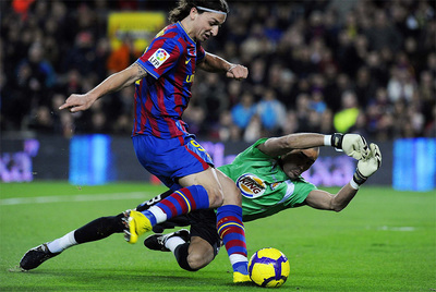 Ibrahimovic se recupera a tiempo para el partido liguero ante el Espanyol