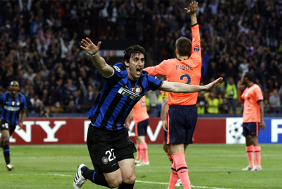 FOTOGALERIA: Milito redondea su gran partido