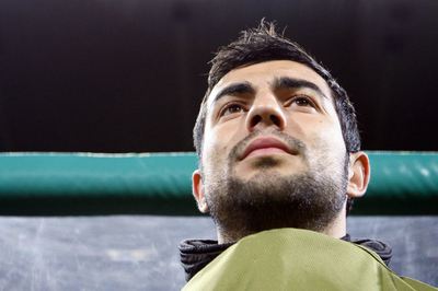 Raúl Albiol, en el banquillo español durante el partido de la semifinal de la Copa Confederaciones contra Estados Unidos