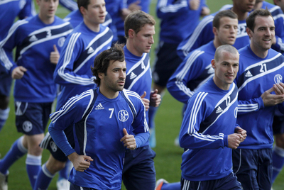 Raúl, durante el entrenamiento del Schalke en el estadio de Mestalla