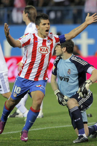 Sergio Agüero, durante un partido contra el Real Madrid.