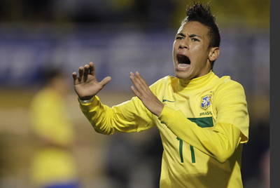 Neymar, durante un partido con la selección brasileña