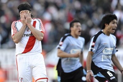 FOTOGALERIA: Pavone falla el penalty