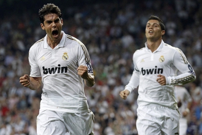 Kaká festeja su gol ante el Ajax.