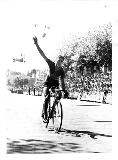 FOTOGALERIA: "Volta a Catalunya, 1911-2011 Un segle d'esport i pais"