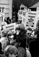Más de 20.000 manifestantes exigen a la Generalitat más dinero para la escuela pública