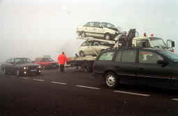 36 vehículos implicados en un choque en cadena en la N-152