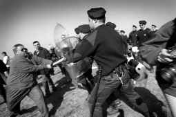 Los Mossos persiguen a payeses de Cervera para evitar que desluzcan la inauguración de la variante