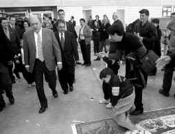 Pujol replica un informe oficial de EE UU que cuestiona la política lingüística de CiU