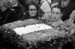 Los paisanos de Chaves y Teófila