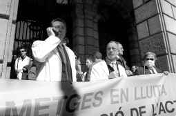 Alta participación en la huelga de médicos de los hospitales del ICS