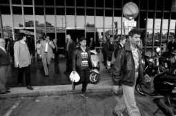 La policía intercepta a otros 134 extranjeros sin papeles procedentes de Francia