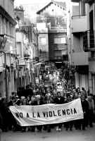 Un millar de personas protestan por el asesinato del joven de Santa Coloma