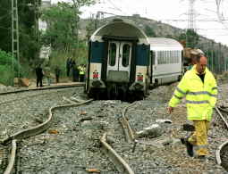 Un descarrilamiento en Vandellòs obliga a paralizar once convoyes