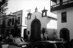 Aguafuerte canario ENRIQUE VILA-MATAS