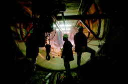 Reparaciones en la tubería de la central hidroeléctrica de Moralets-Baserca