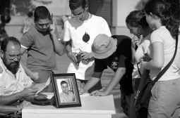 El presidente de la Audiencia censura que se libere a los acusados del crimen de la Villa Olímpica