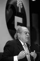 Pujol intenta tranquilizar a las bases de CDC ante el giro catalanista del PP