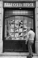 El arte invade las calles y tiendas del barrio barcelonés de la Ribera hasta el domingo