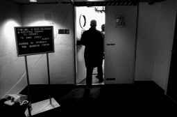 25 tripulantes del 'Seawind Crown' cobran los sueldos atrasados y regresan a sus casas