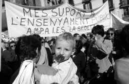 Lluvia de críticas contra la consejera de Enseñanza por descalificar la manifestación del domingo