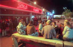 El Gobierno planea restringir el acceso a la zona lúdica del puerto de Tarragona para evitar peleas