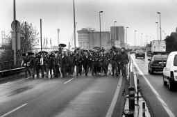 La huelga de autobuses provoca el caos