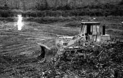 La rotura de una tubería de gas en La Roca colapsa los accesos de Barcelona por el norte