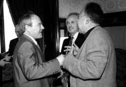 La consolidación del bloque CiU-PP estrecha los lazos entre los tres partidos de la izquierda