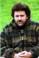 "Puig busca favorecer a una empresa privada"