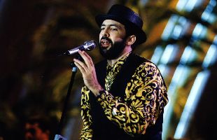 Juan Luis Guerra.