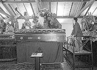 El segundo piso del museo alberga los pasos que representan escenas de la Pasión.