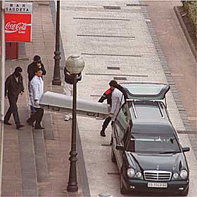 Un pistolero de ETA asesina a un edil socialista en un bar de Lasarte