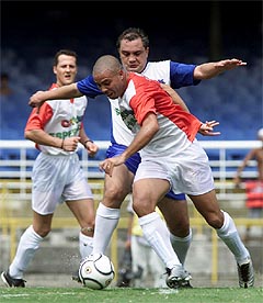 ONCE MESES SIN JUGAR