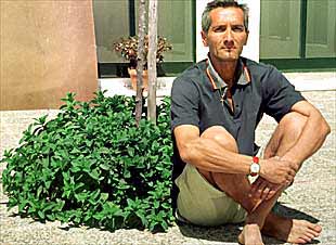 Félix Núñez,  en el hogar de la asociación Siloé.