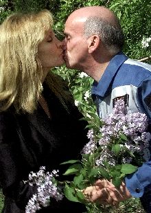 EE UU presiona hasta el último momento a Rusia para que posponga el viaje a la ISS