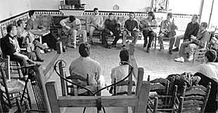 Los músicos de  Cus-cús flamenco,  el lunes, durante un ensayo.