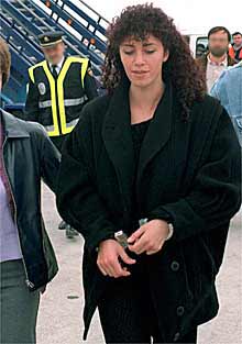 La etarra Idoia López Riaño, de 37 años, apodada  La Tigresa,  fue encarcelada ayer en la prisión de Soto del Real (Madrid) poco después de aterrizar en Barajas.