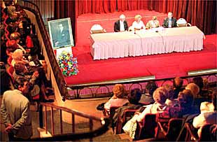 Vista del salón de actos del Ateneo de Valencia, donde ayer se realizó el acto en recuerdo de Ricardo Samper.