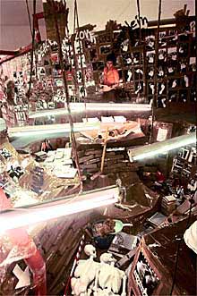 La instalación de Hirschhorn en el Macba.