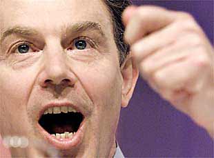 Tony Blair, el pasado 10 de mayo, mientras hacía público su programa electoral.