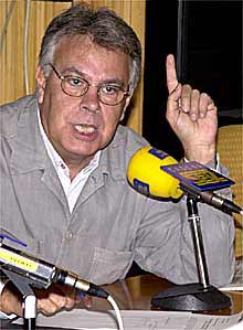 Felipe González, ayer, en la SER.