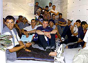 Nuevo encierro de temporeros en Huelva