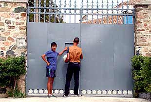Centro de acogida de menores San Antonio, en Ceuta.