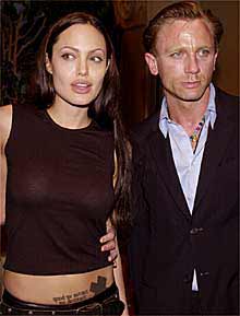 Angelina Jolie y Daniel Craig, en el estreno de  Tomb Raider .