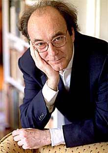 Francisco Calvo Serraller, fotografiado en su casa de Madrid.