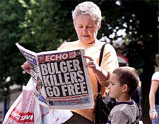 La noticia de la excarcelación de los asesinos ha suscitado un enorme interés entre los ciudadanos británicos.