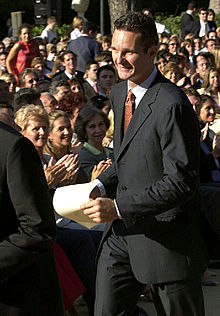 Iñaki Urdangarín recogió su título de licenciado en Administración y Dirección de Empresas en un acto celebrado en el palacio de Pedralves de Barcelona.